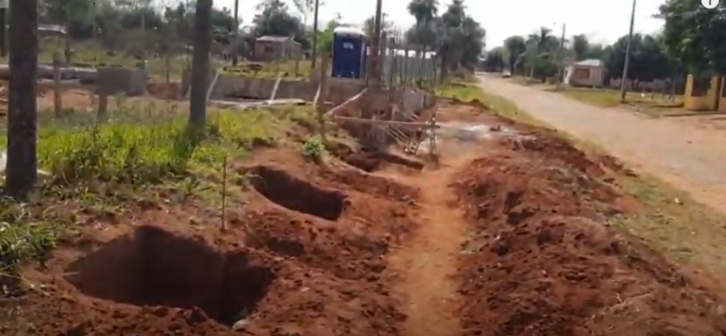 Spaziergang durch die Baustelle in Paraguay